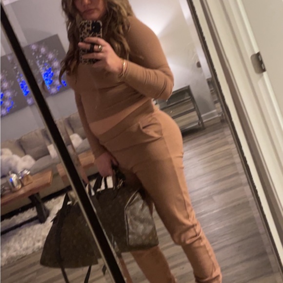 Authentic Louis Vuitton Monogram Speedy 35 Handbag 👜 - Picture 8 of 16